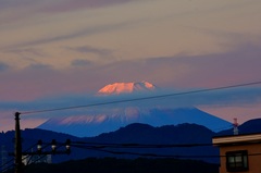 今シーズンの初紅富士山11'11/12。α55 SLT-A55VY 70-300mm F4.5-5.6 G SSM SAL70300G。クリックすると大きくなります。